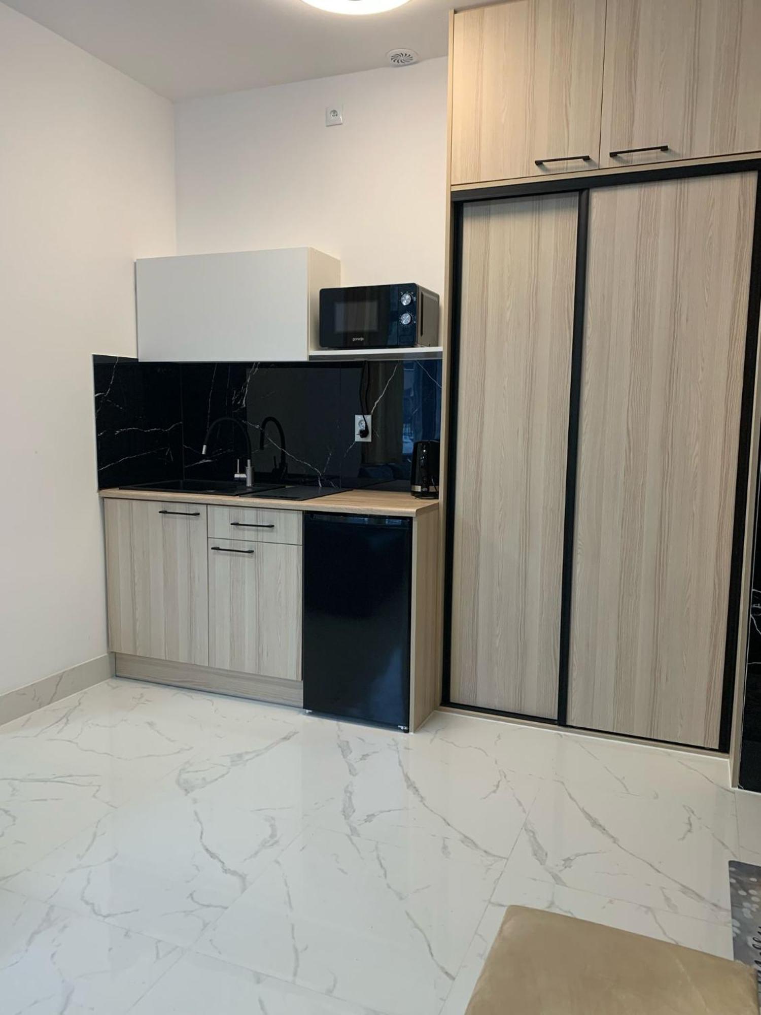 Apartamenty Sw.Rocha Белосток Экстерьер фото